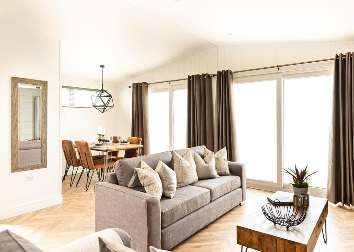 Midsomer Lodges Pilton Εξωτερικό φωτογραφία