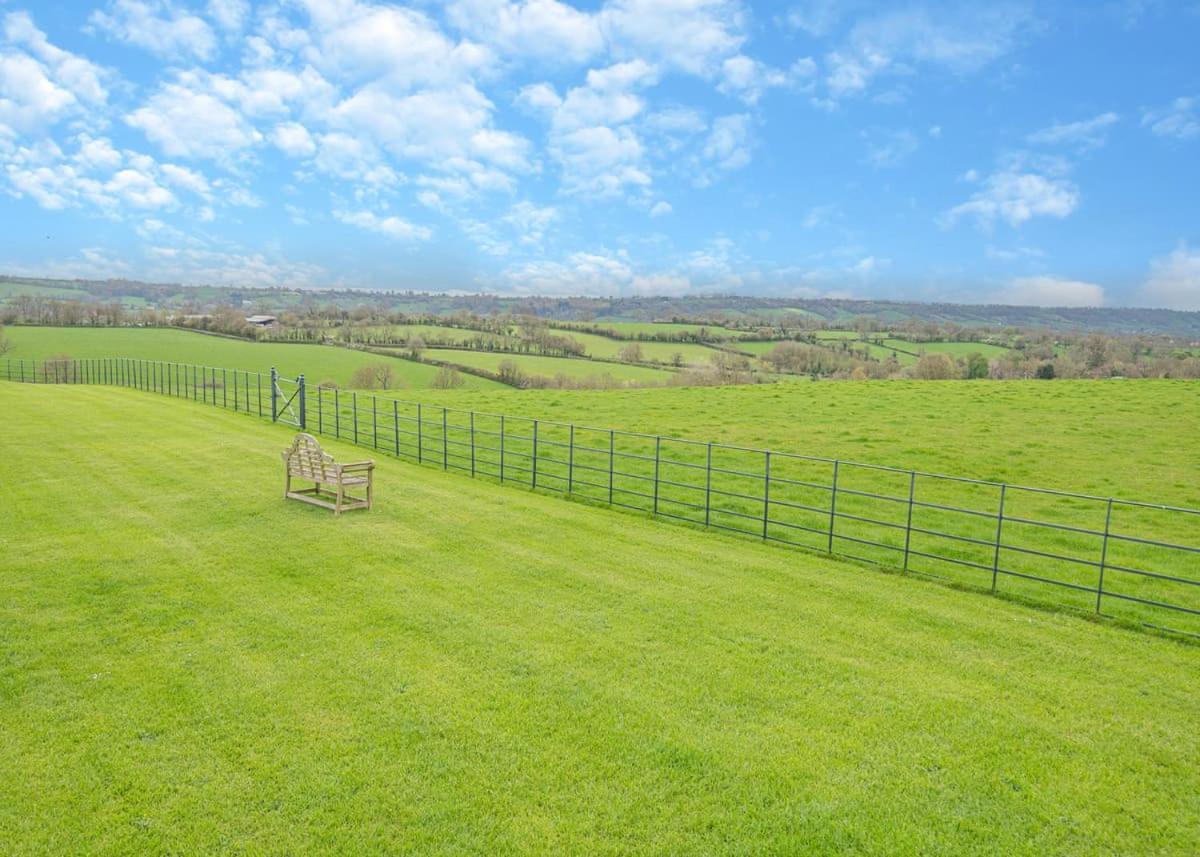 Midsomer Lodges Pilton Εξωτερικό φωτογραφία